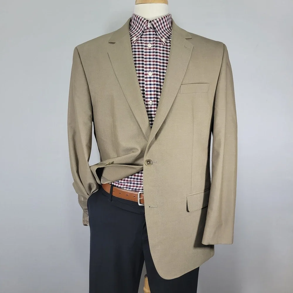 Andrew Fezza‎ Men's Sport Coat Blazer Two Button Beige Polyester Blend Size 44L